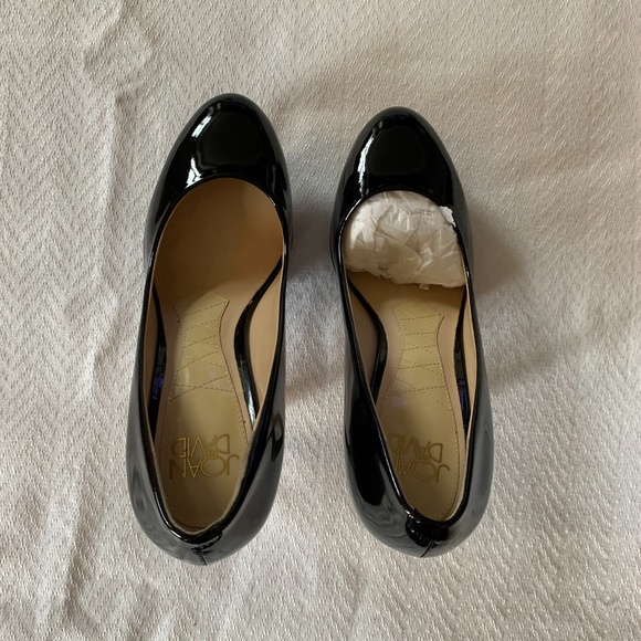 🔥HOST PICK🔥 Joan and David Black Patent Heels - Picture 3 of 14
